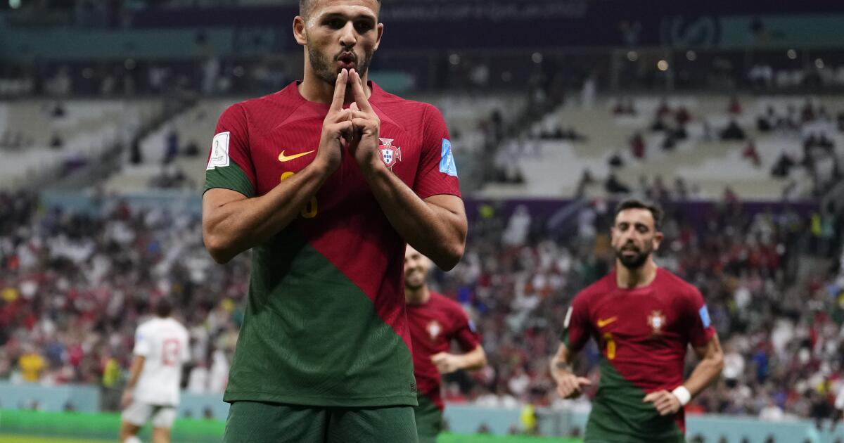 Sem Cristiano, Portugal destrói a Suíça por 6 a 1 e está nas quartas de final