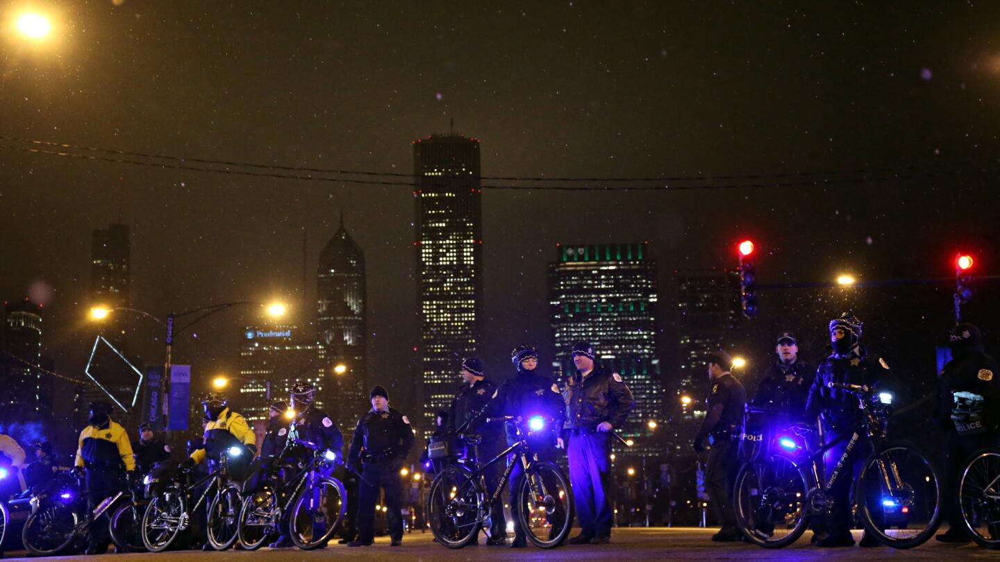 chi-ferguson-protest-in-the-loop-20141124-009