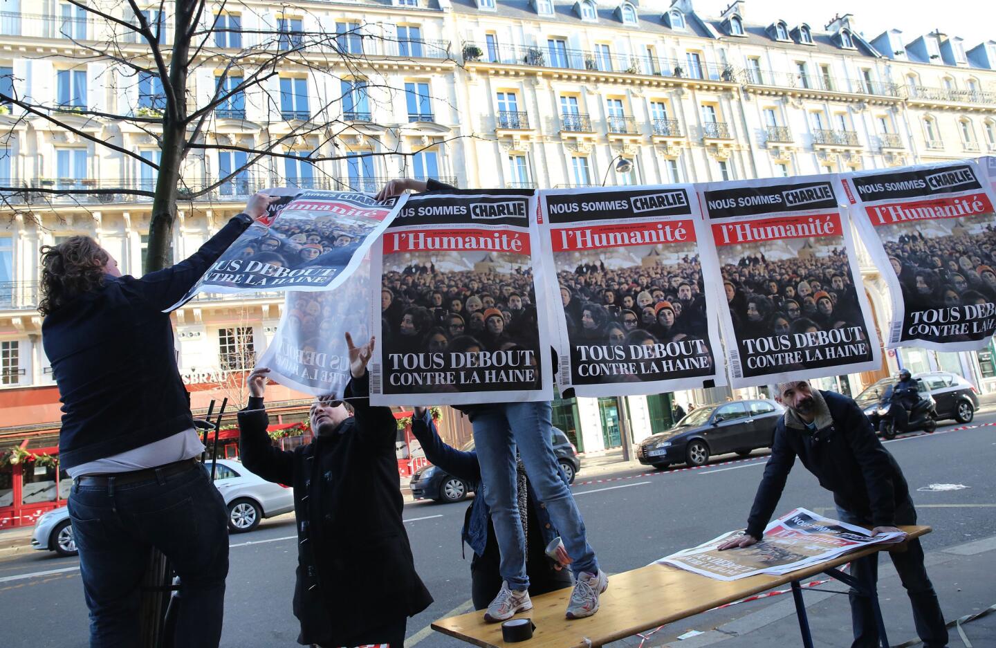 Paris rallies against terrorists