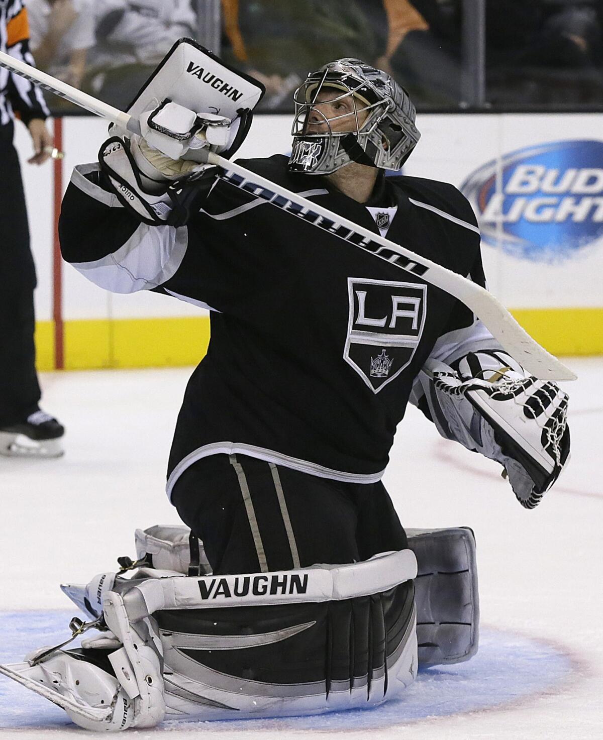 Kings goalie Jonathan Quick is expected to return from a groin injury at some point in the next few weeks.