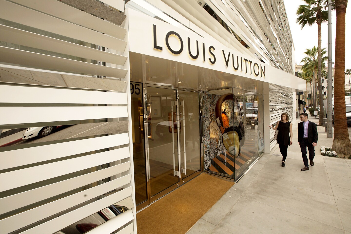Mikroprocessor Kondensere Erobre Louis Vuitton's Rodeo Drive renovation a mix of classic and cool - Los  Angeles Times