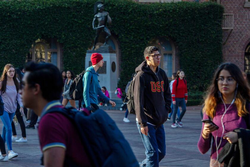 LOS ANGELES, CALIF. -- TUESDAY, NOVEMBER 12, 2019: Scenes on the USC campus in Los Angeles, Calif., on Nov. 12, 2019. A series of student deaths at USC this semester has prompted concern and a demand for answers among the campus community. (Brian van der Brug / Los Angeles Times)