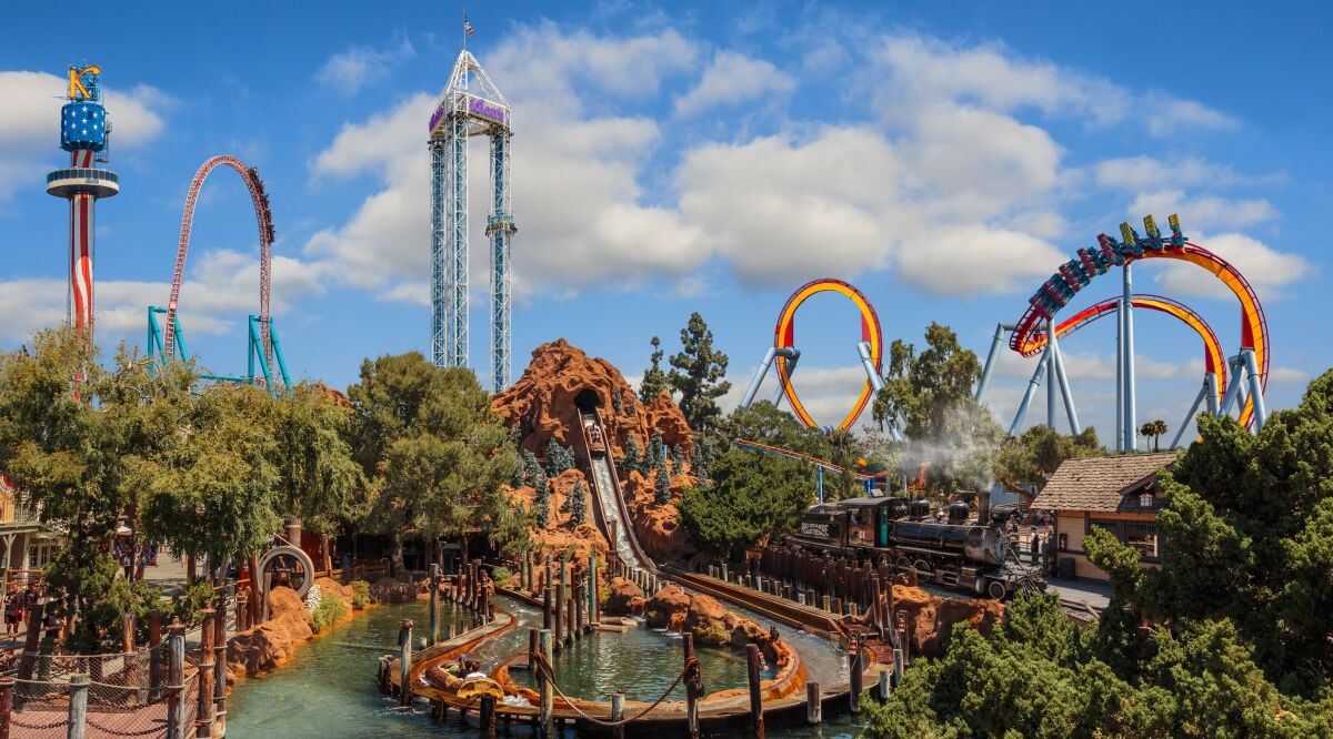 Knott’s Berry Farm offers free admission for active duty and military veterans in November and December.