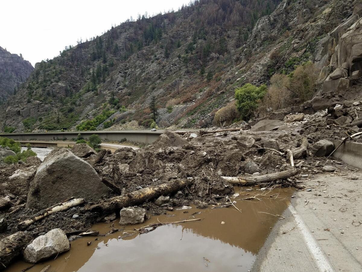 Advierten de inundaciones en oeste de EEUU