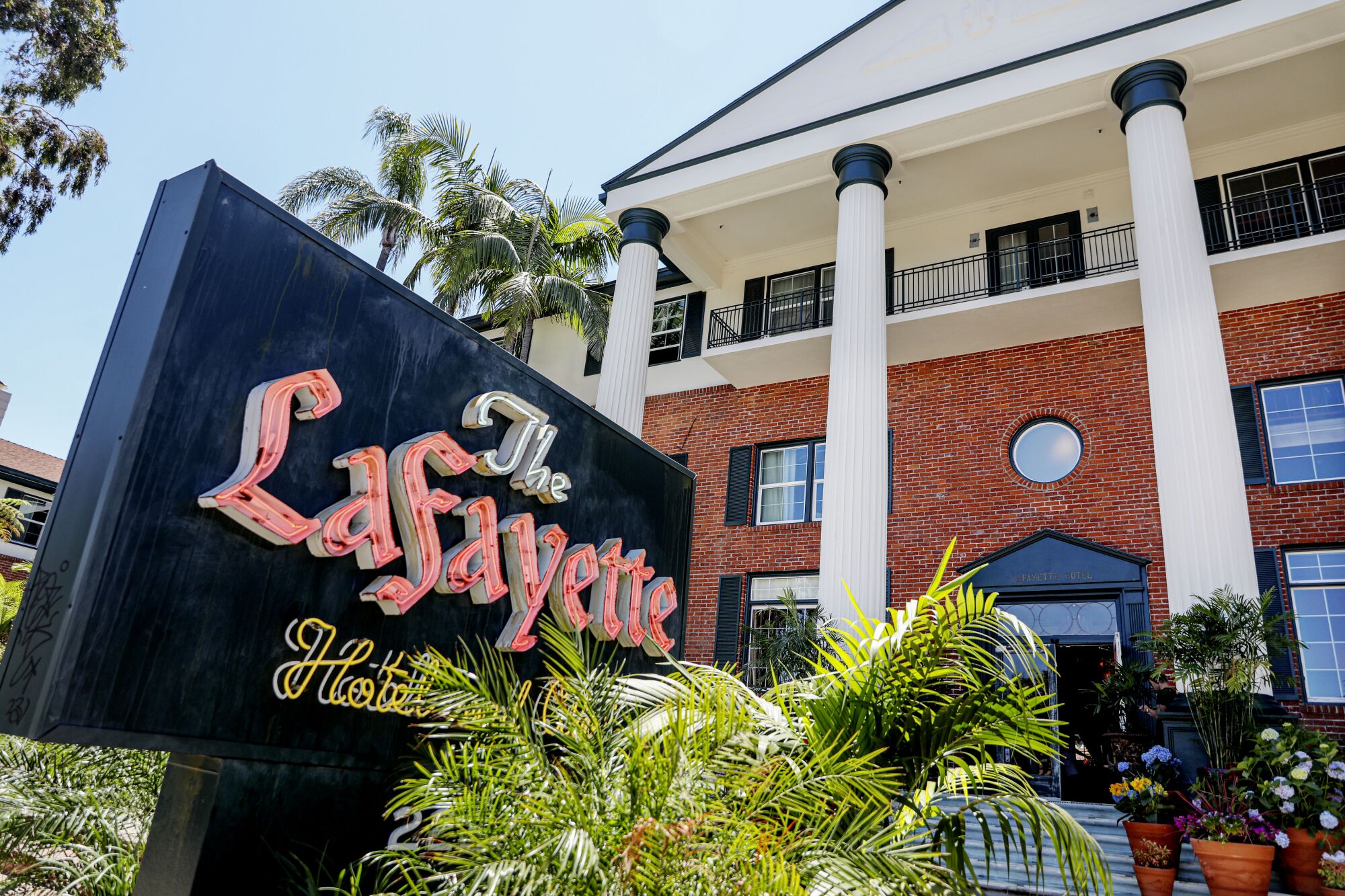 Facade of Lafayette Hotel