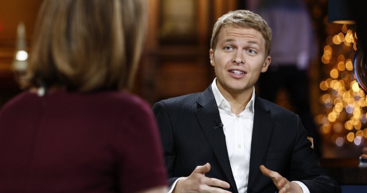 Ronan Farrow under fire: What to know about his media war - Los Angeles Times
