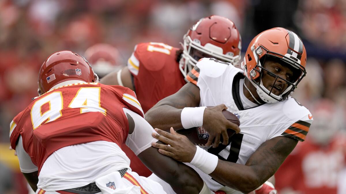 Watson, Burrow square off as Browns host Bengals in season opener