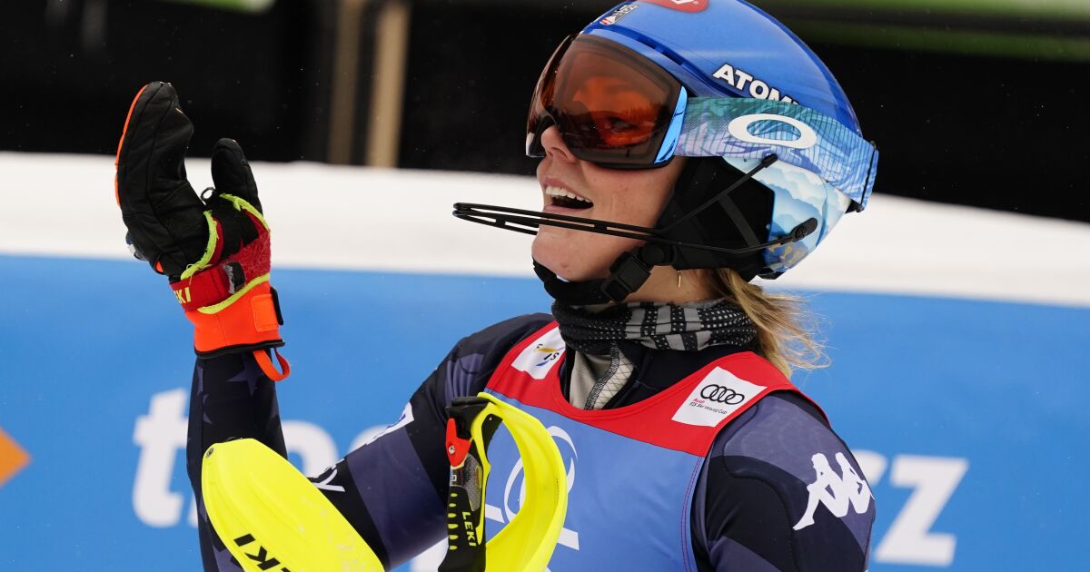 Shiffrinová vyhrála titul Světového poháru ve slalomu, musí počkat na rekord
