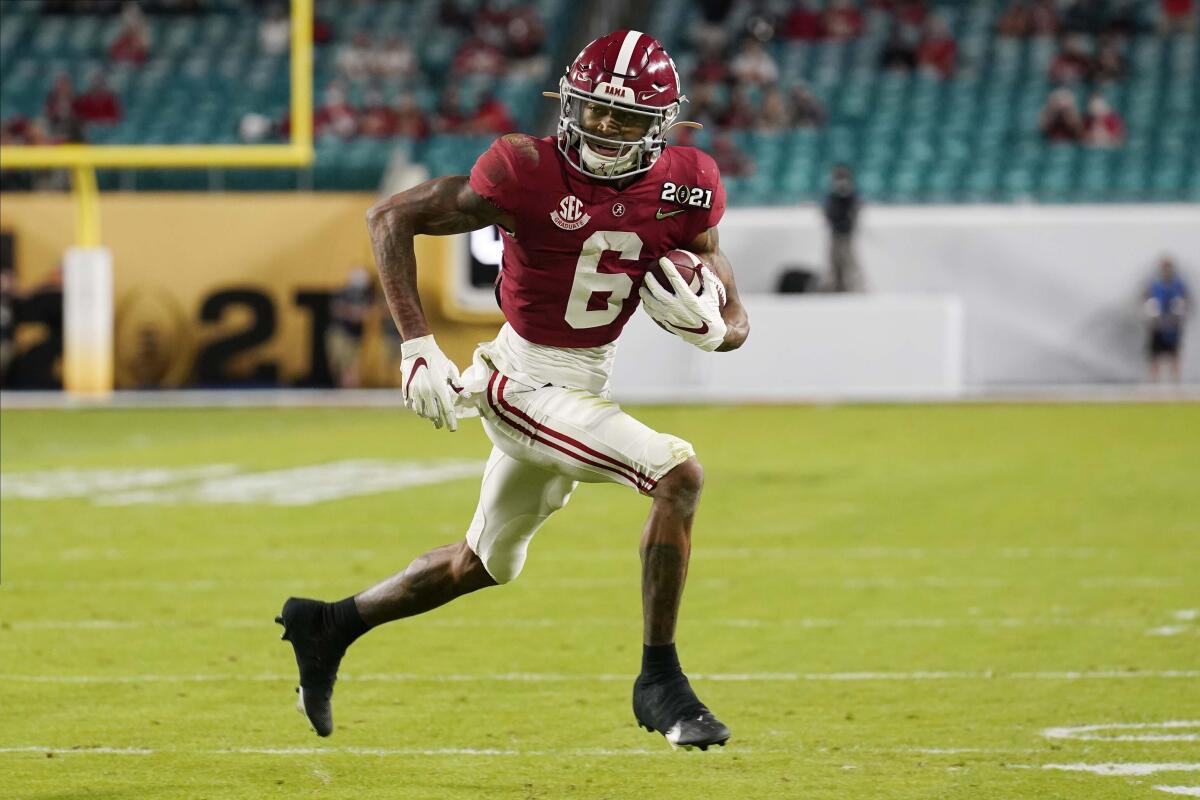 Eagles select Heisman Trophy winner DeVonta Smith at No. 10 - The