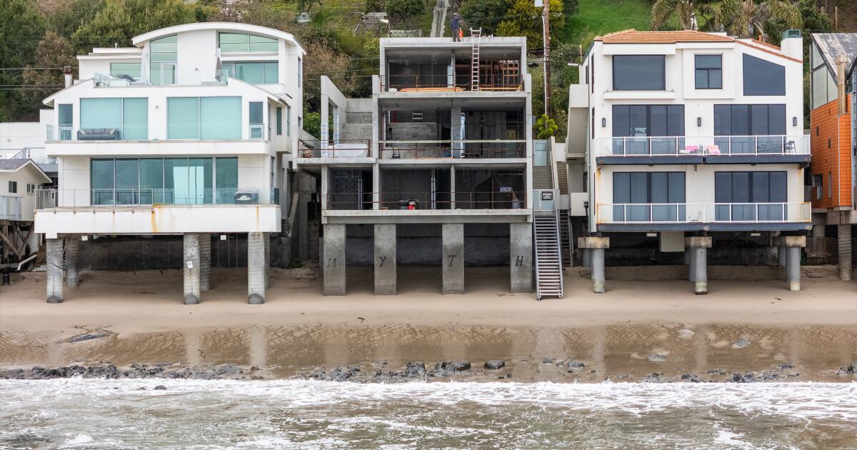 Kayne West's infamous Malibu mansion may be hot again Kayne West's infamous Malibu mansion may be hot again