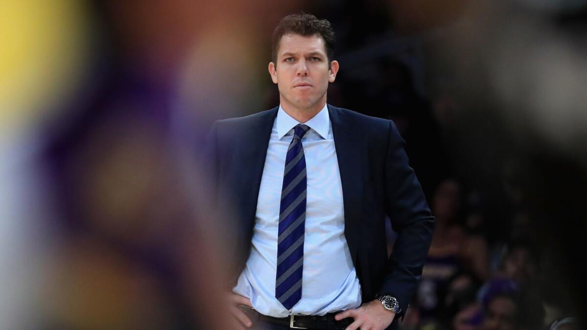 Luke Walton looks on during a game between the Lakers and the Sacramento Kings on Jan. 9, 2018.