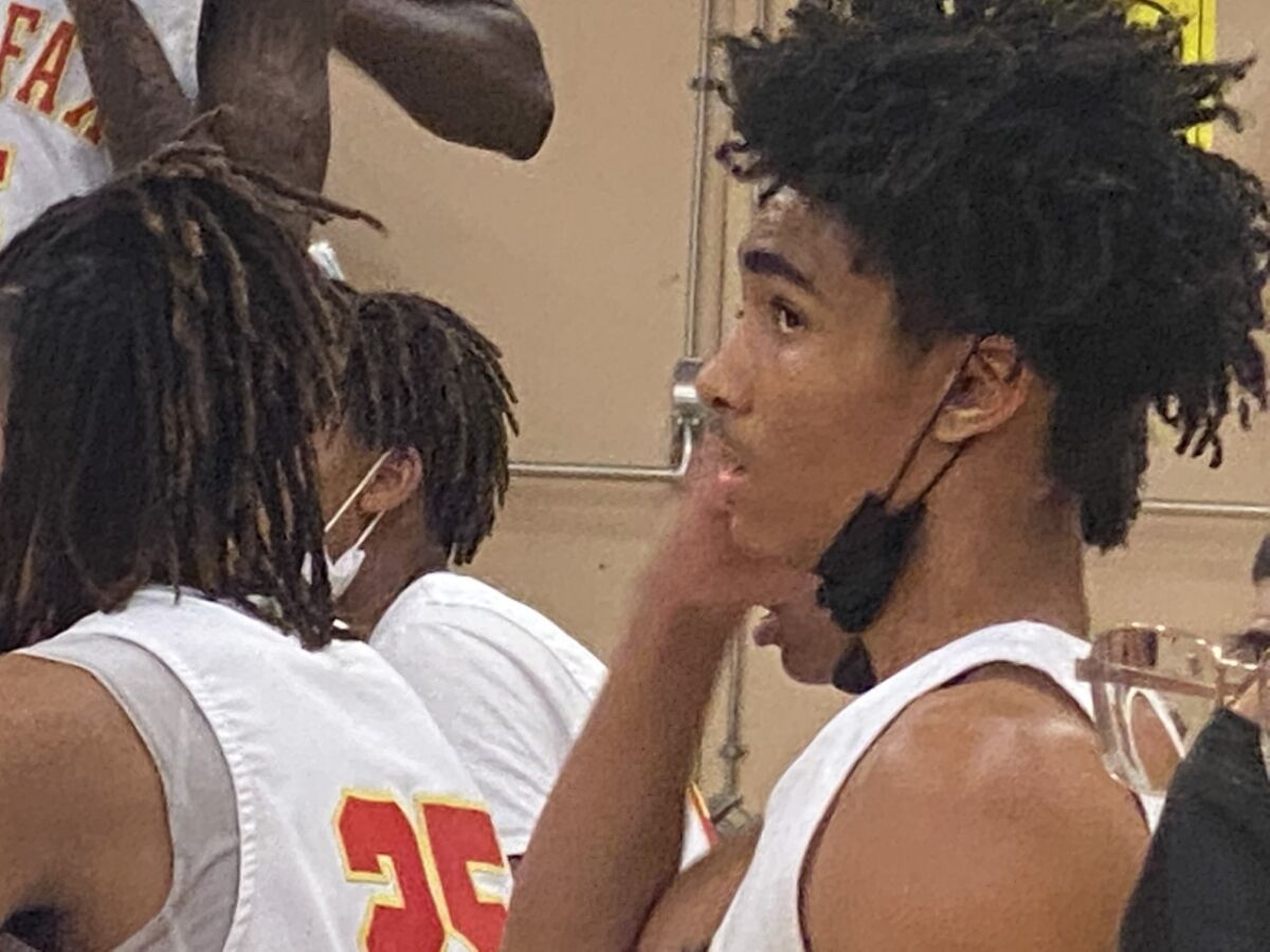 Tyler Bey of Fairfax scored 22 points on Tuesday