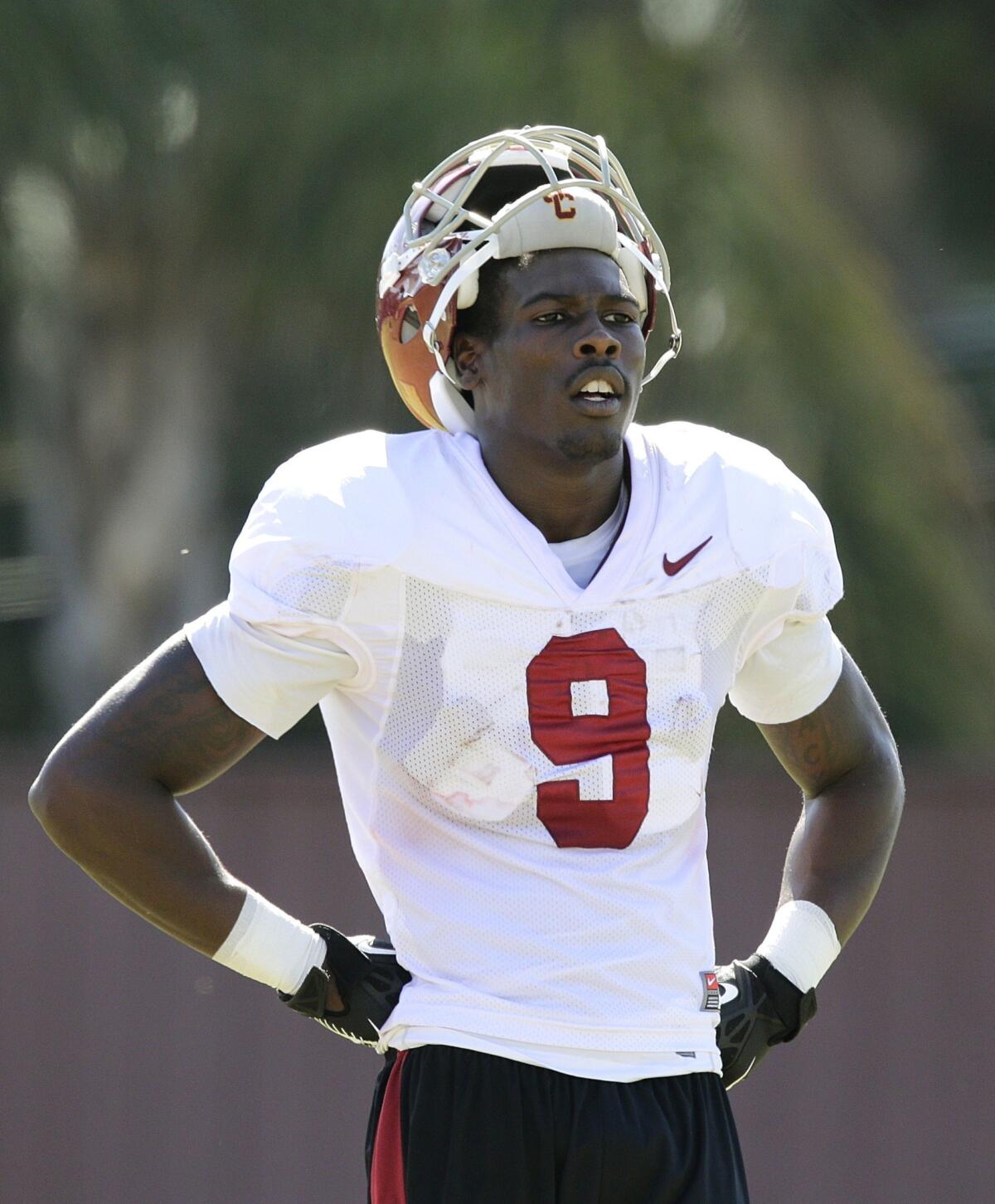 USC says wide receiver Marqise Lee did not violate NCAA rules when he signed autographs in Florida earlier this year.