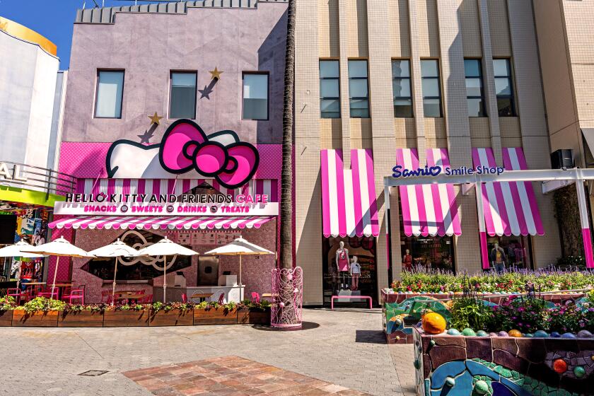 Universal CityWalk rolls out a virtual pastel pink carpet to welcome the Hello Kitty® and Friends Cafe.