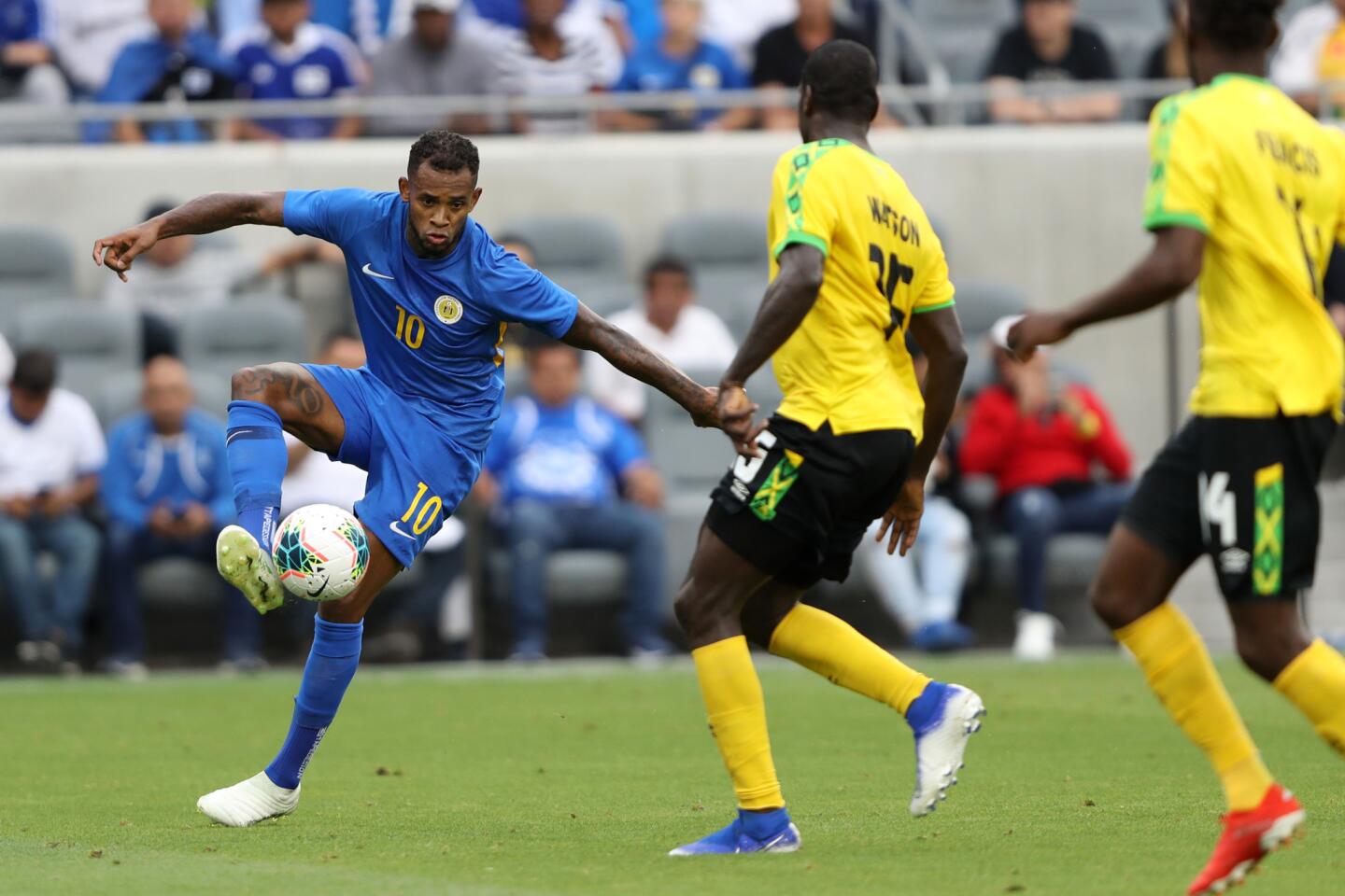 Leandro Bacuna (Cardiff City, Curazao)