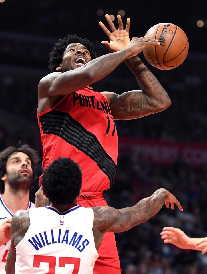 Lou Williams, Ed Davis