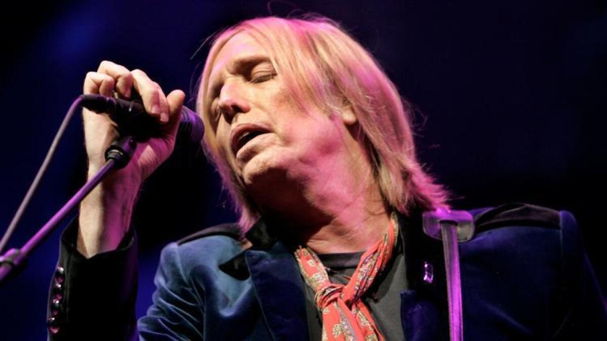 Tom Petty y los Heartbreakers, vistos en Irvine en 2005, entraron a la fama en 1977 con su golpe sensual Breakdown.