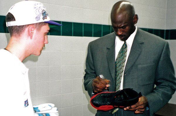 Michael Jordan's 'flu game' Nike Air Jordan shoes sell for $104,000 - Los  Angeles Times