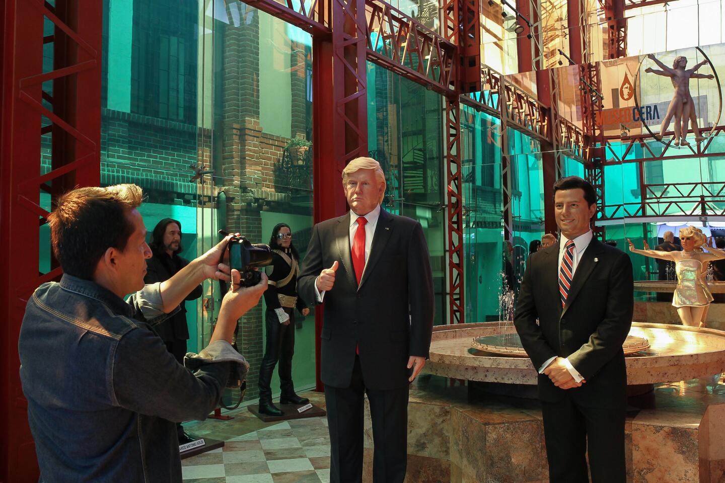 Peña y Trump, juntos en el museo