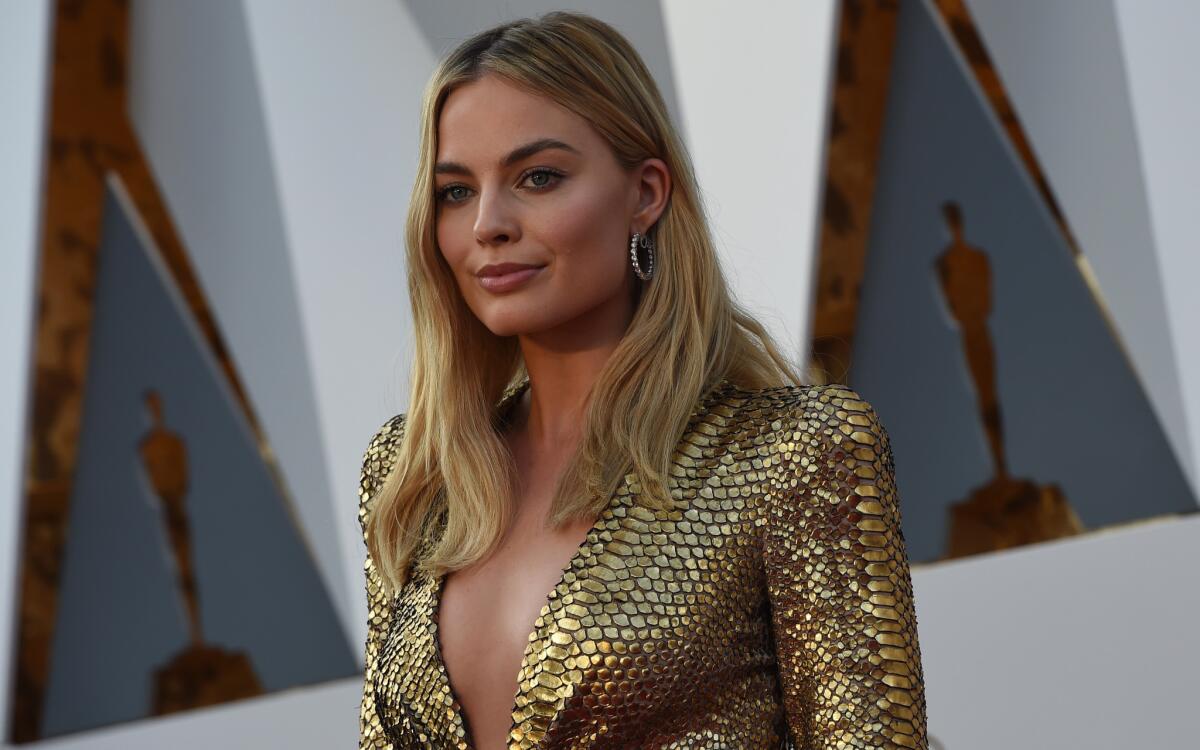 Margot Robbie arrives on the red carpet at last month's Academy Awards. Robbie has signed on to play Tonya Harding in biopic "I, Tonya."