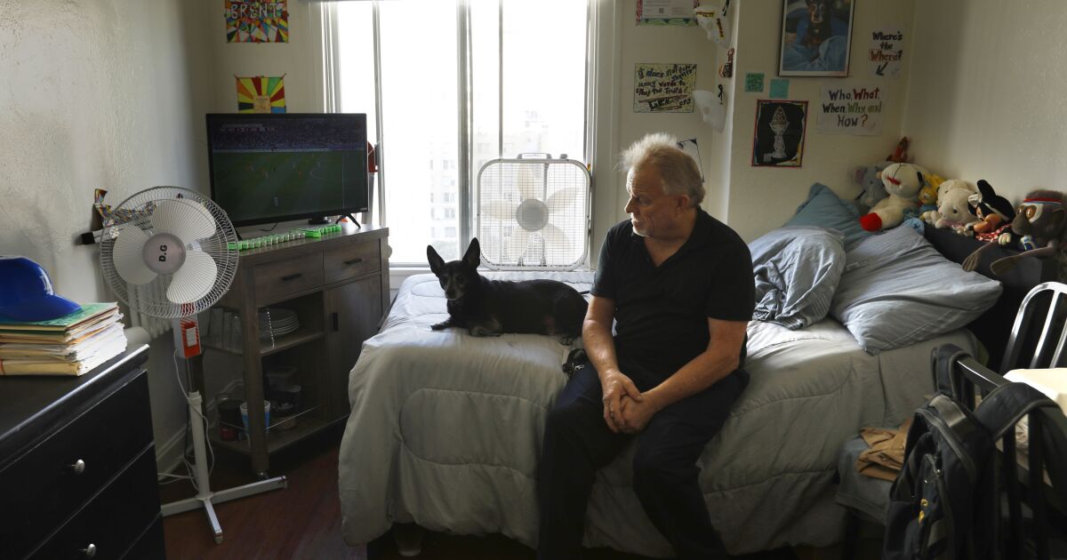 In the present day’s Headlines: Why 600 rooms on the Cecil Resort for L.A.’s unhoused are largely empty In the present day’s Headlines: Why 600 rooms on the Cecil Resort for L.A.’s unhoused are largely empty