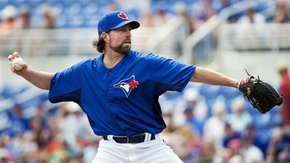 Dickey's Cy Young Makes Knuckleball History