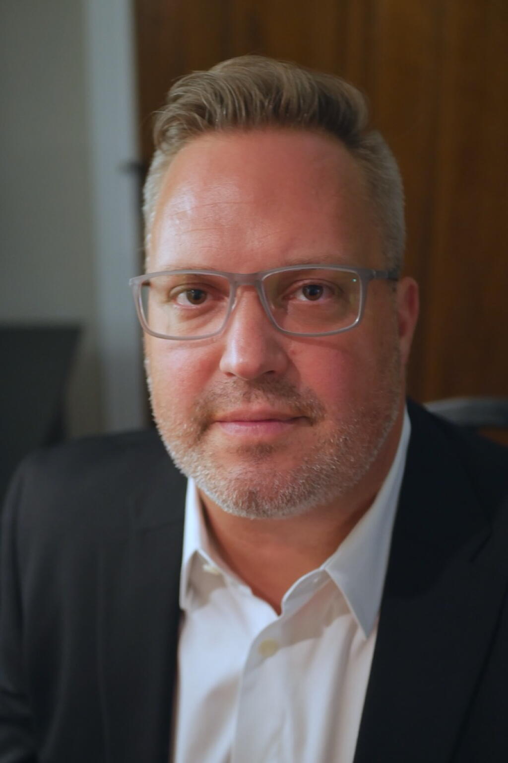 Steve Predmore Crenlo CEO Appointed: Stephen Pridmore Takes the Helm - Los Angeles Times