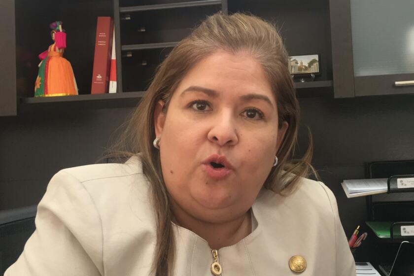 La cónsul general de El Salvador, Alicia Villamariona, asumió su cargo en octubre de 2019. 