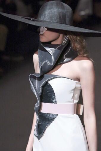 Hussein Chalayan Spring / Summer 2010