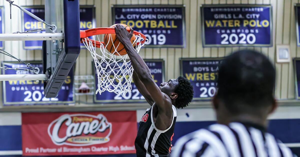 Prep basketball roundup: Cleveland defeats Birmingham in key City Section game