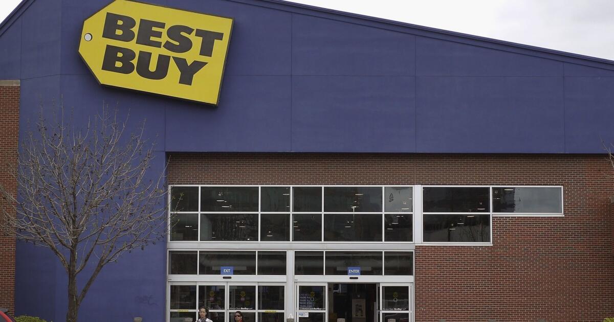 Best Buy employee who was fired for tackling a burglary suspect is offered his job back