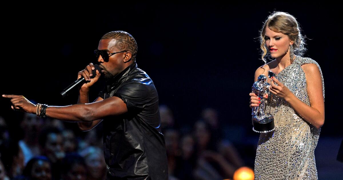 Taylor-Kanye VMA'nın anı 15. yaşına giriyor. Bu 'İtibar'ın yeniden yayınlanmasının işareti olacak mı?