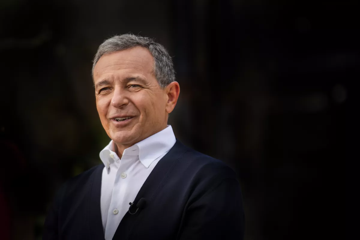 In Hollywood stunner, Robert Iger returns to head Disney as Bob Chapek exits | Los Angeles Times