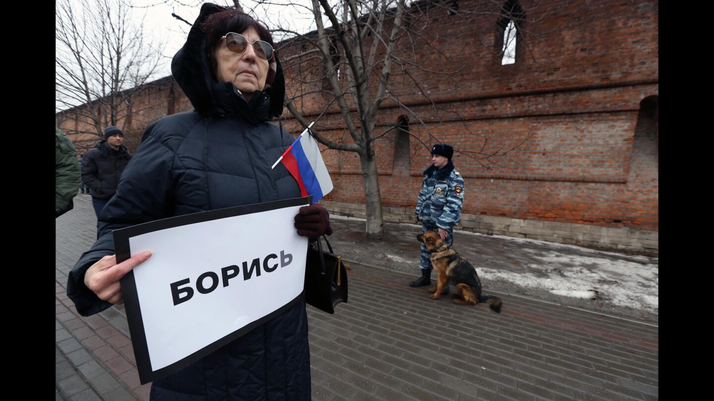 Moscow marchers mourn Boris Nemtsov