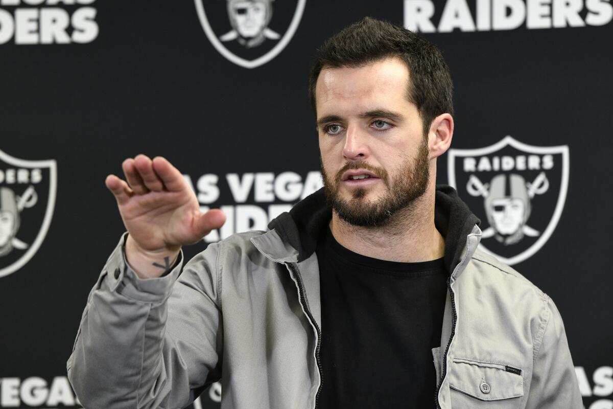 Struggling QB Derek Carr's future with Raiders in question - The San Diego  Union-Tribune