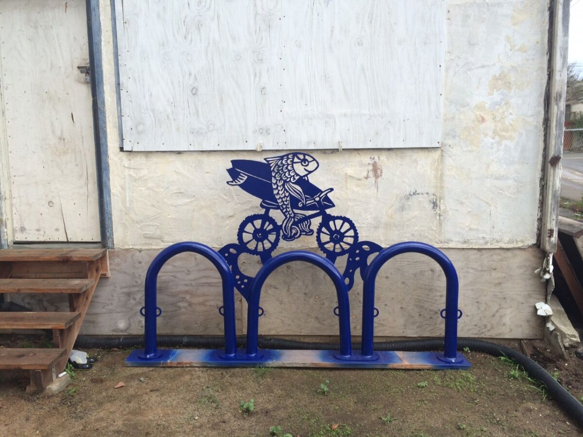 Annika Nelson's fish-themed bike racks in Leucadia.