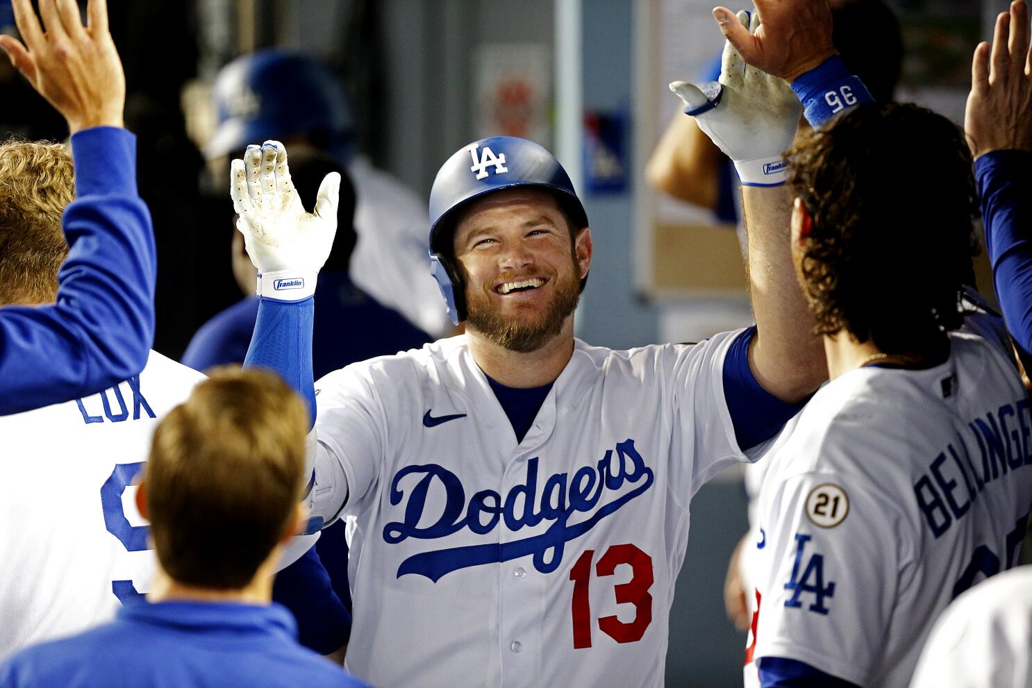 Dodgers beat the Diamondbacks on five straight walks with two outs in ninth  - Los Angeles Times