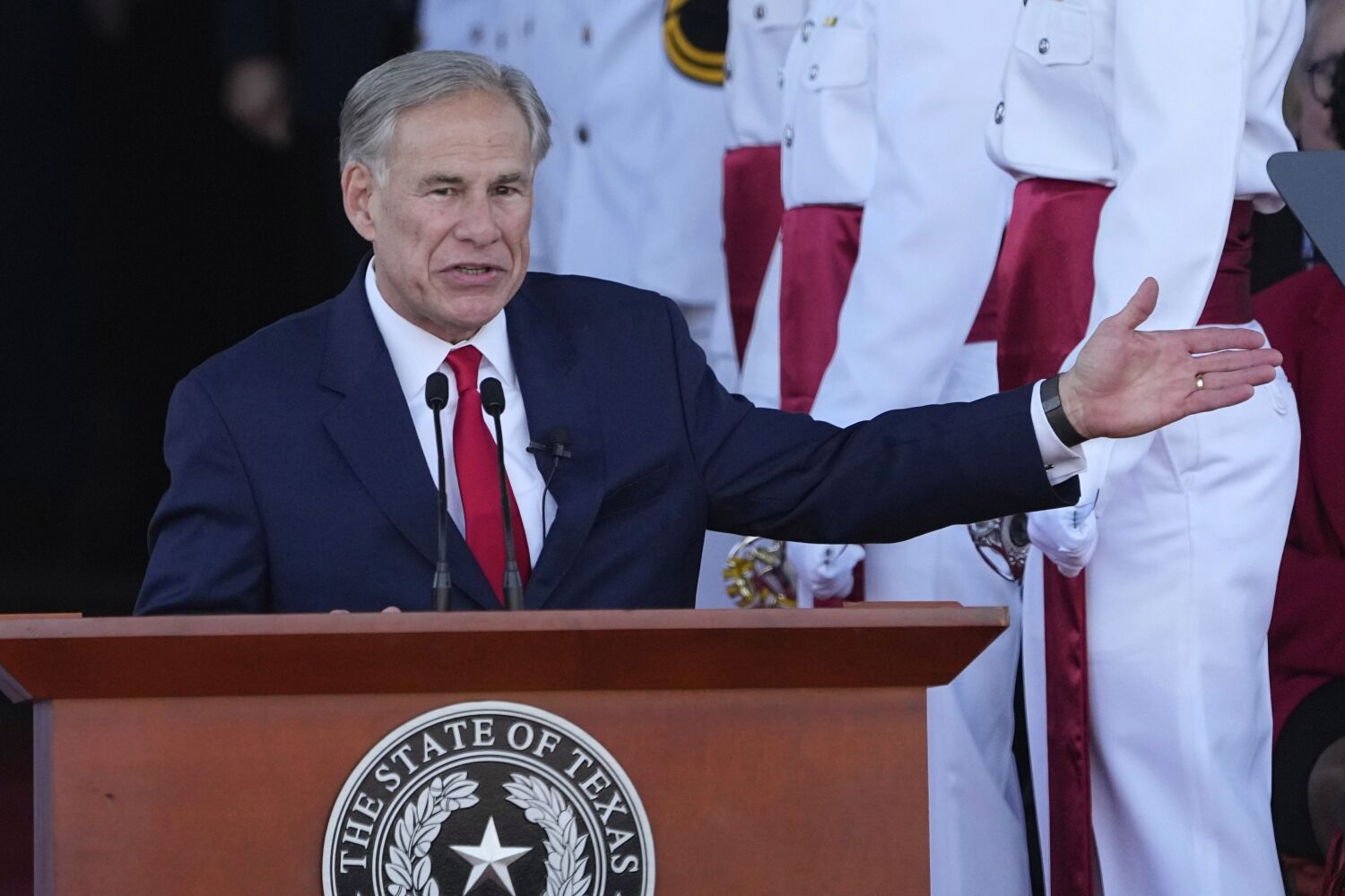 Granderson: With each horrific shooting, Texas' governor looks more inept