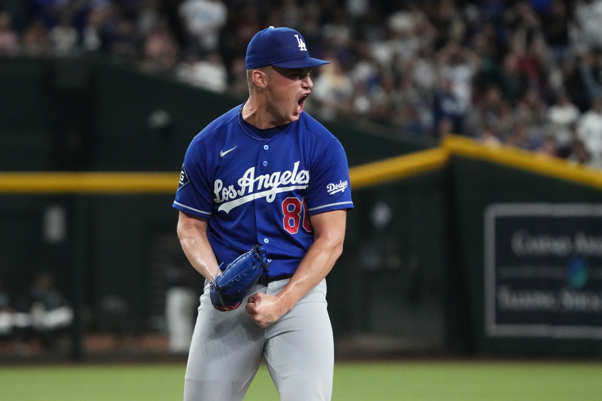 Dodgers end 7-game losing streak despite Edwin Díaz implosion - Los Angeles Times