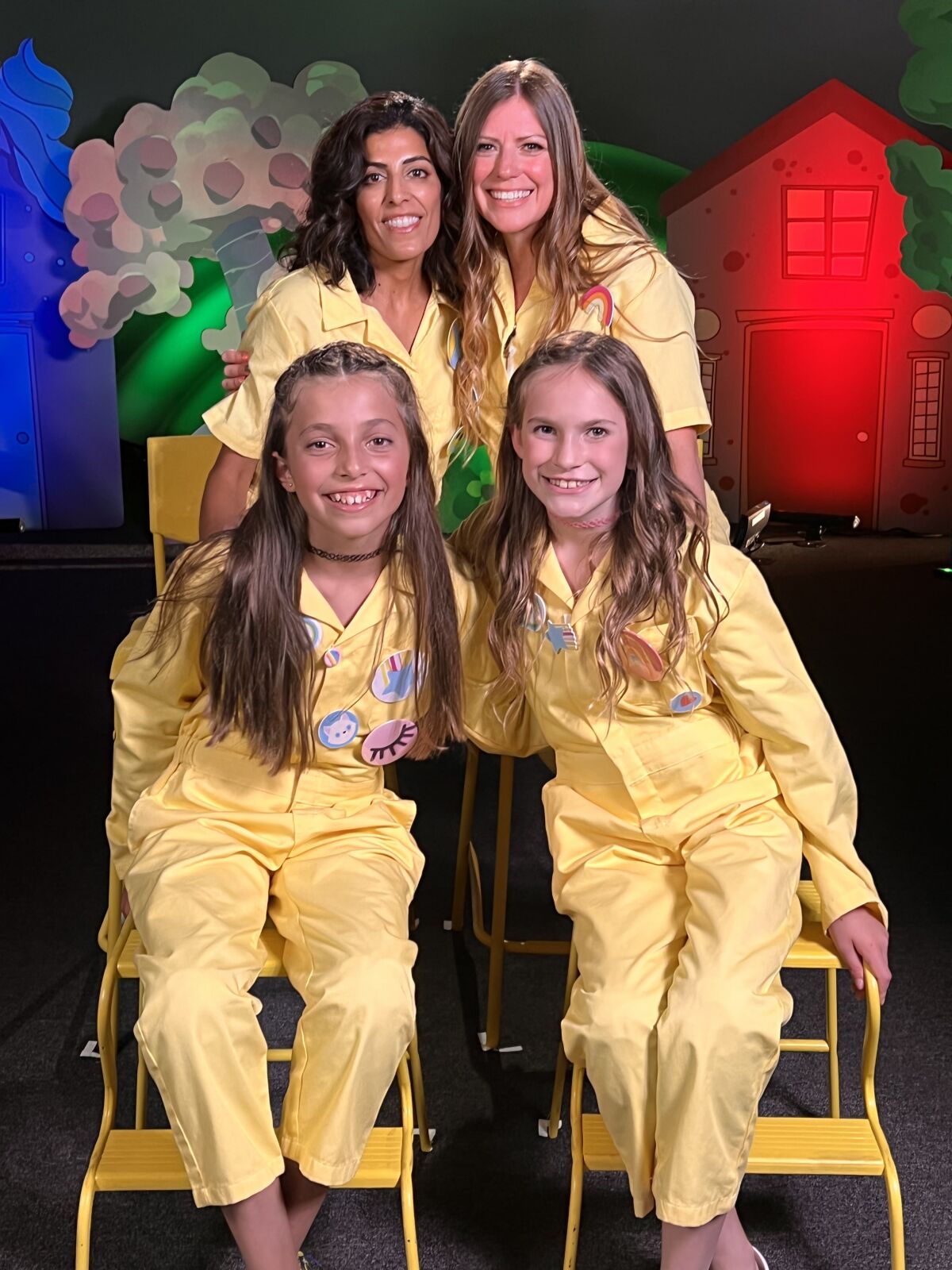 Anjuli and Divya Dow competed on "Play-Doh Squished" with friends Emily and Dylan Chapman.