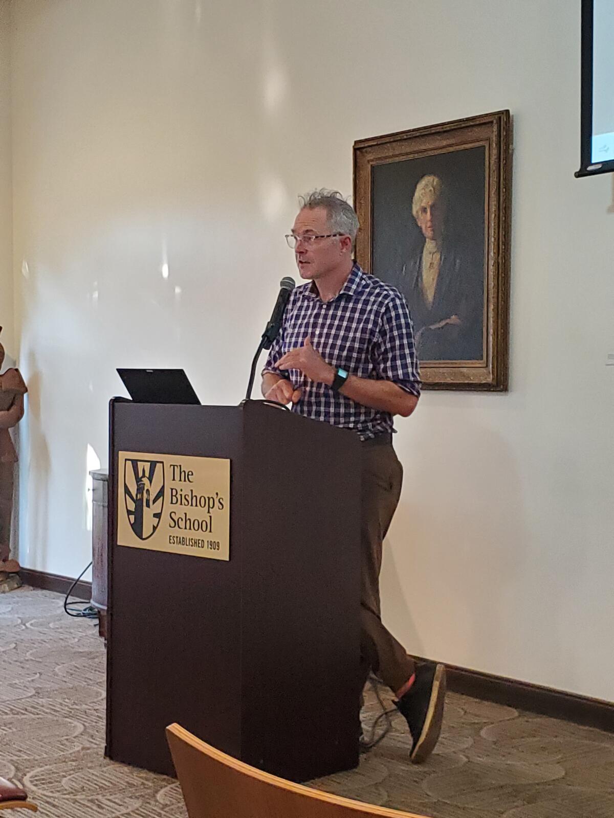 La Jolla Community Planning Association President Harry Bubbins leads the group's Sept. 7 meeting at The Bishop's School.