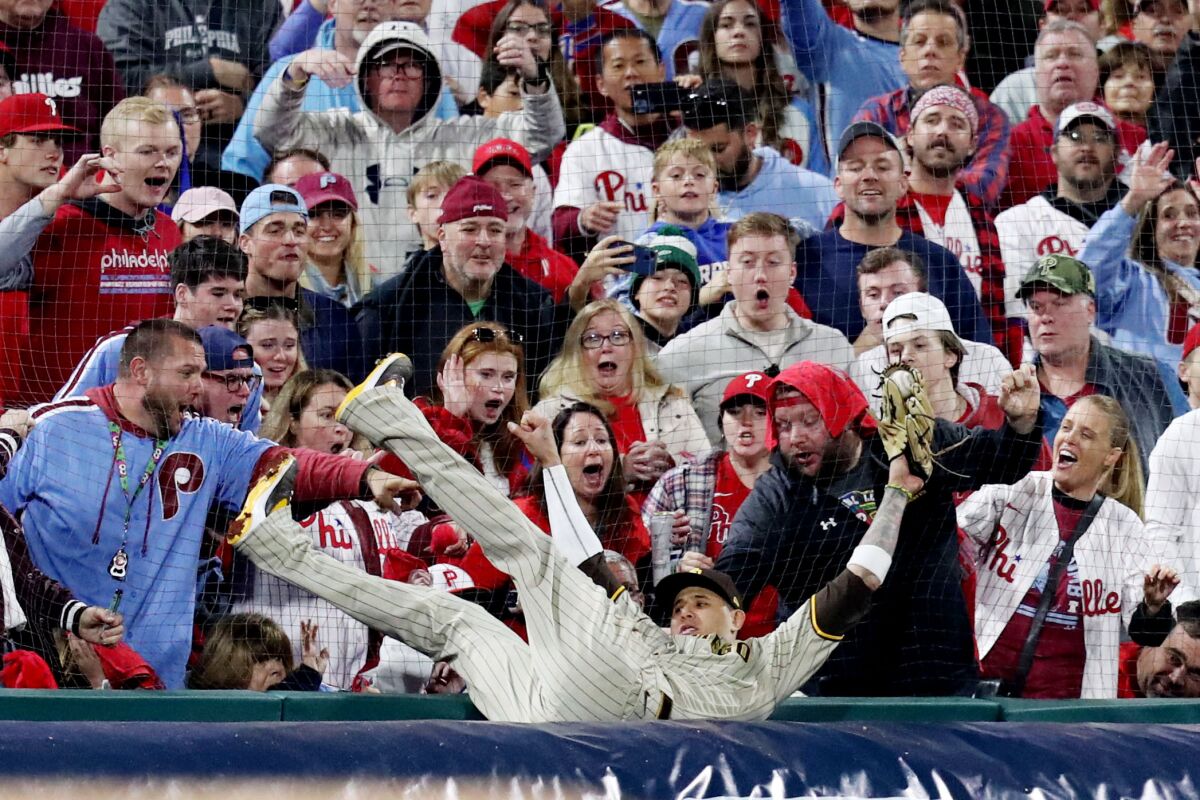 Union-Tribune journalists win top prizes in state competition 3 Manny Machado of the San Diego Padres catches a foul ball