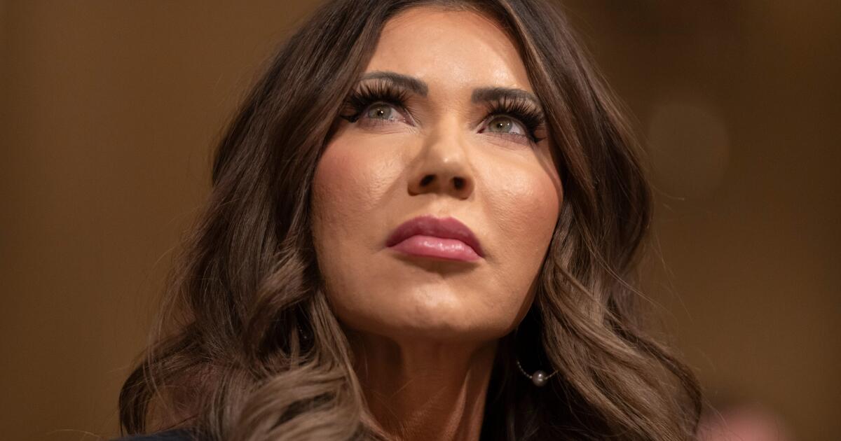 DHS envia 2.000 oficiais para Minnesota para conduzir sua ‘maior operação de imigração de todos os tempos’ DHS envia 2.000 oficiais para Minnesota para conduzir sua ‘maior operação de imigração de todos os tempos’