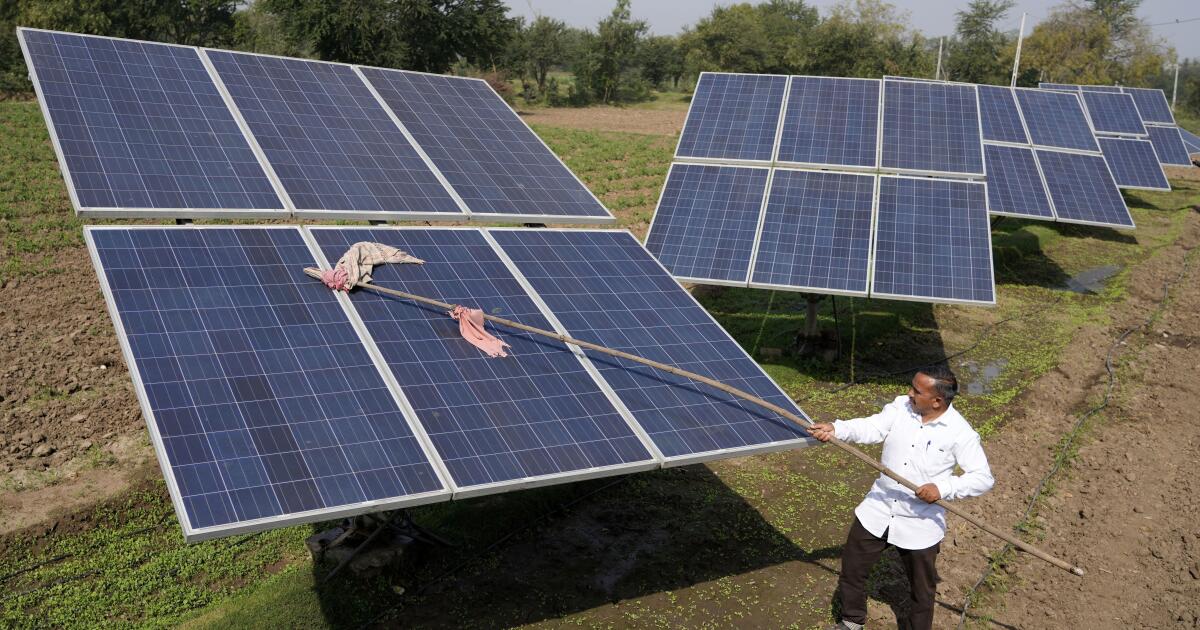Los paneles solares son la mejor alternativa para generar energía limpia -  Dieselval
