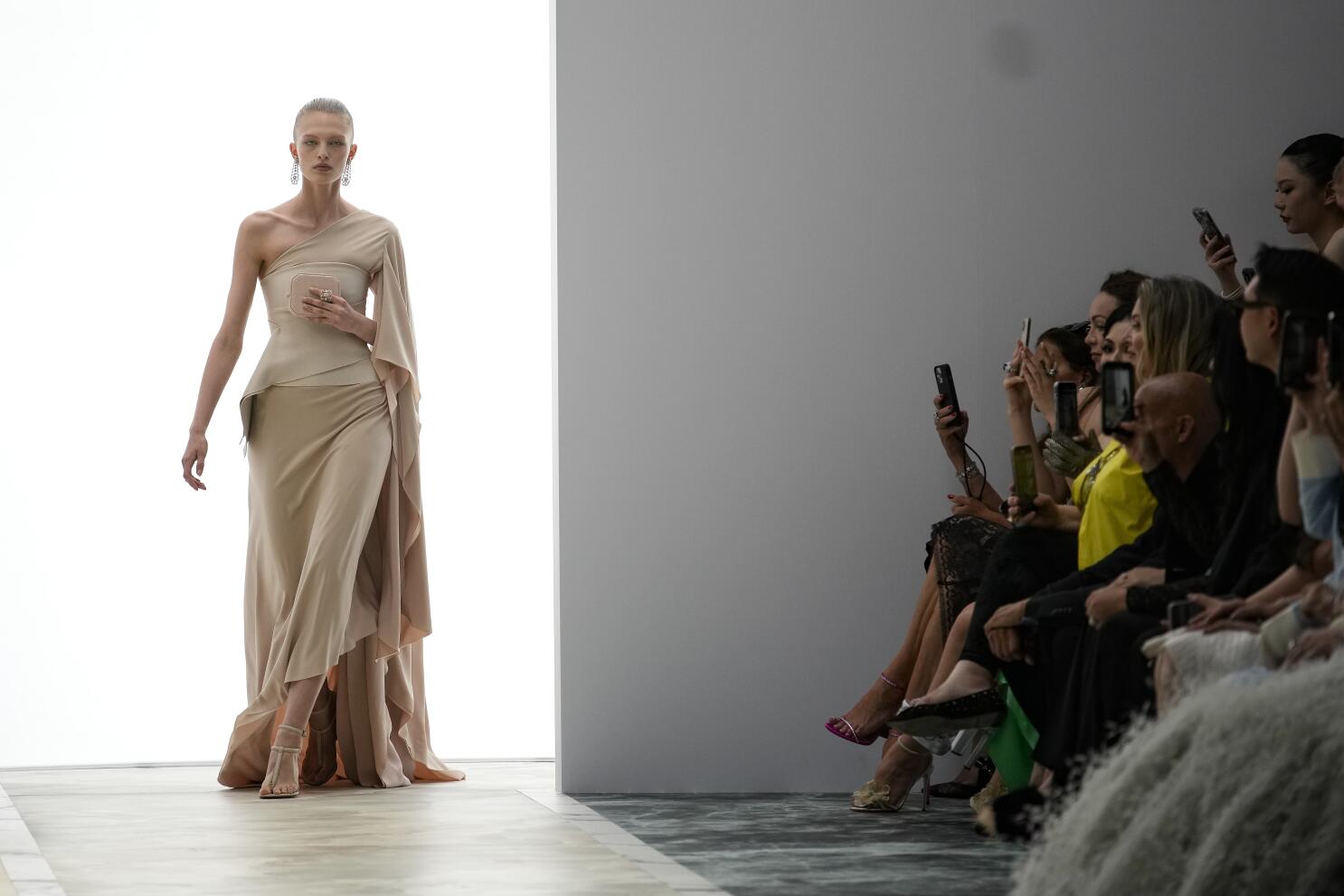 Gabriela Hearst Fall 2022 Ready-to-Wear Fashion Show