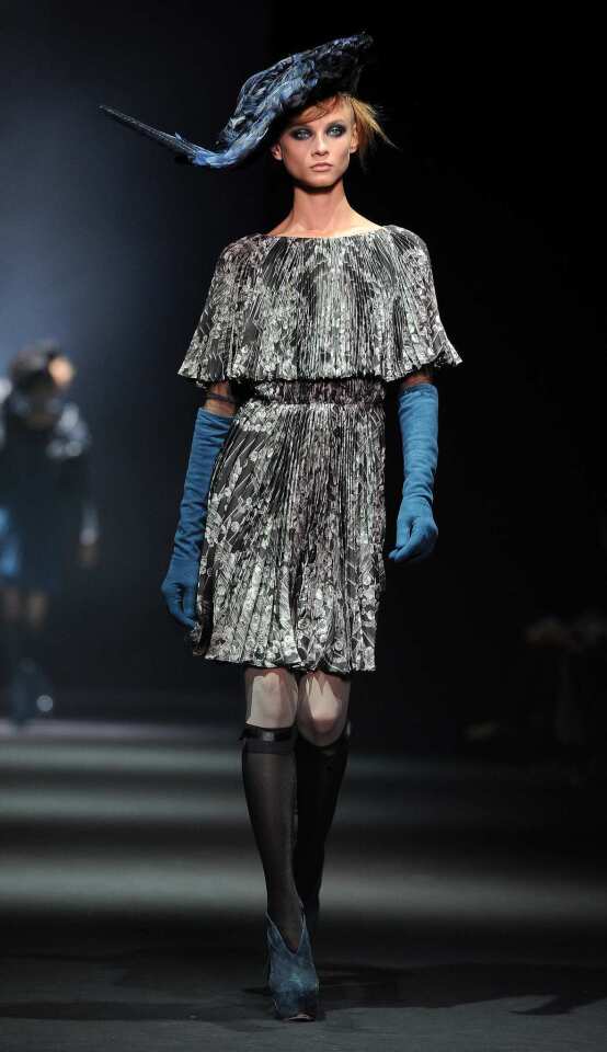 Paris Fashion Week: John Galliano fall-winter 2012 - Los Angeles Times