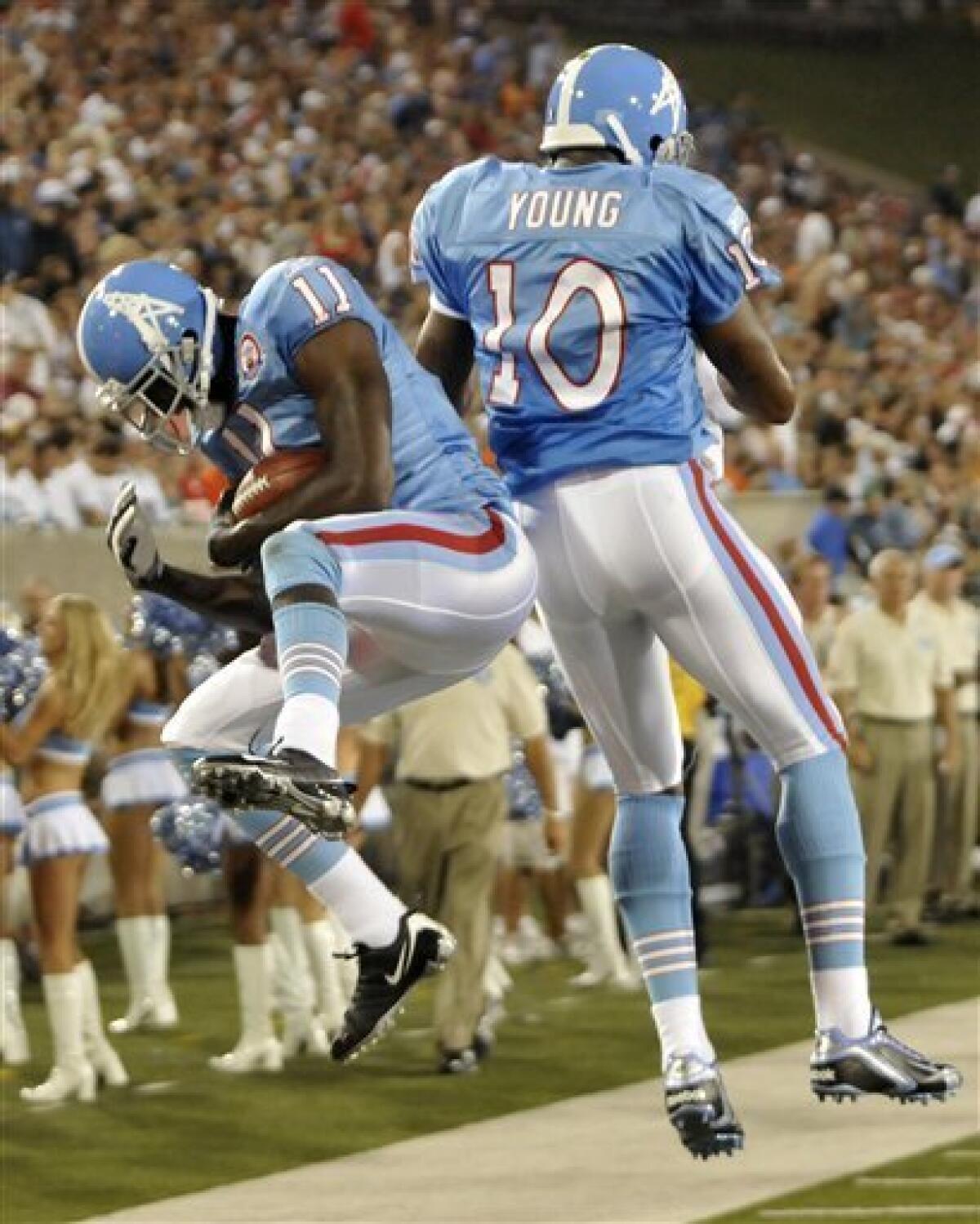 Report: Tennessee Titans To Wear Houston Oilers Throwback Uniforms