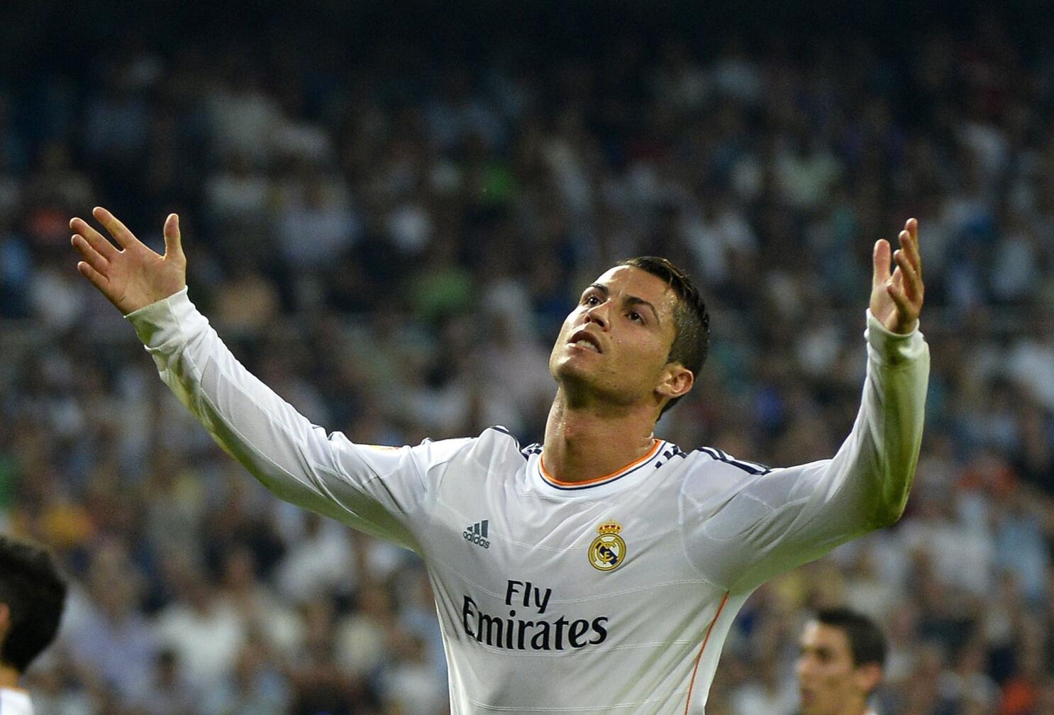 Incredible behind-the-scenes footage reveals Cristiano Ronaldo