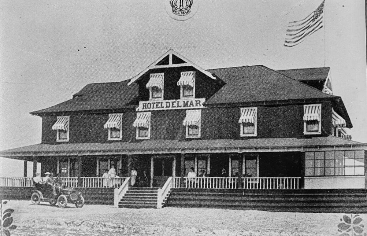 An undated photograph of the Hotel del Mar. The hotel was later demolished in 1991 and replaced with a condominium complex.