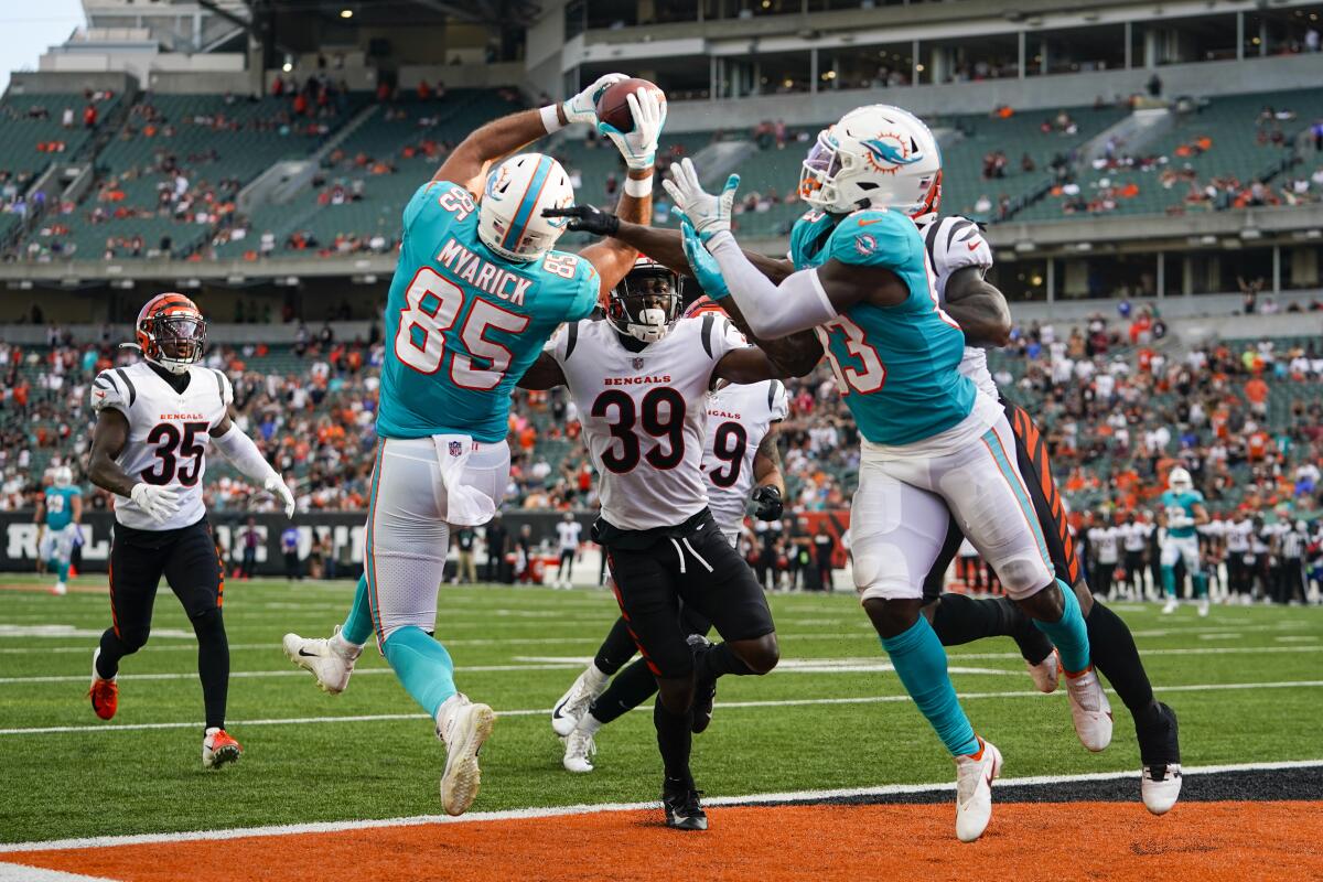 Burrow returns for Bengals as Dolphins rally for win - The San Diego  Union-Tribune